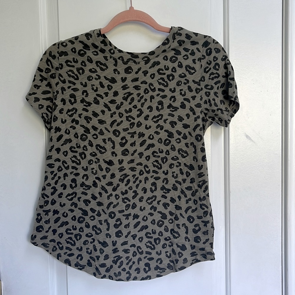 Women’s Leopard Print Tee